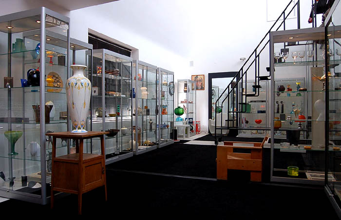 Showroom 6 Botterweg Auctions Amsterdam July 2007
